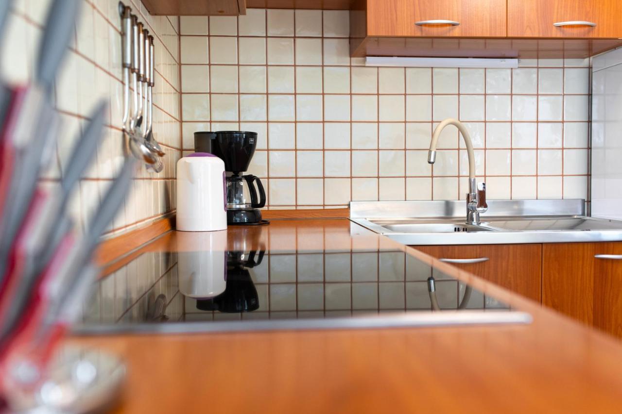 Apartment Blazi Njivice Buitenkant foto